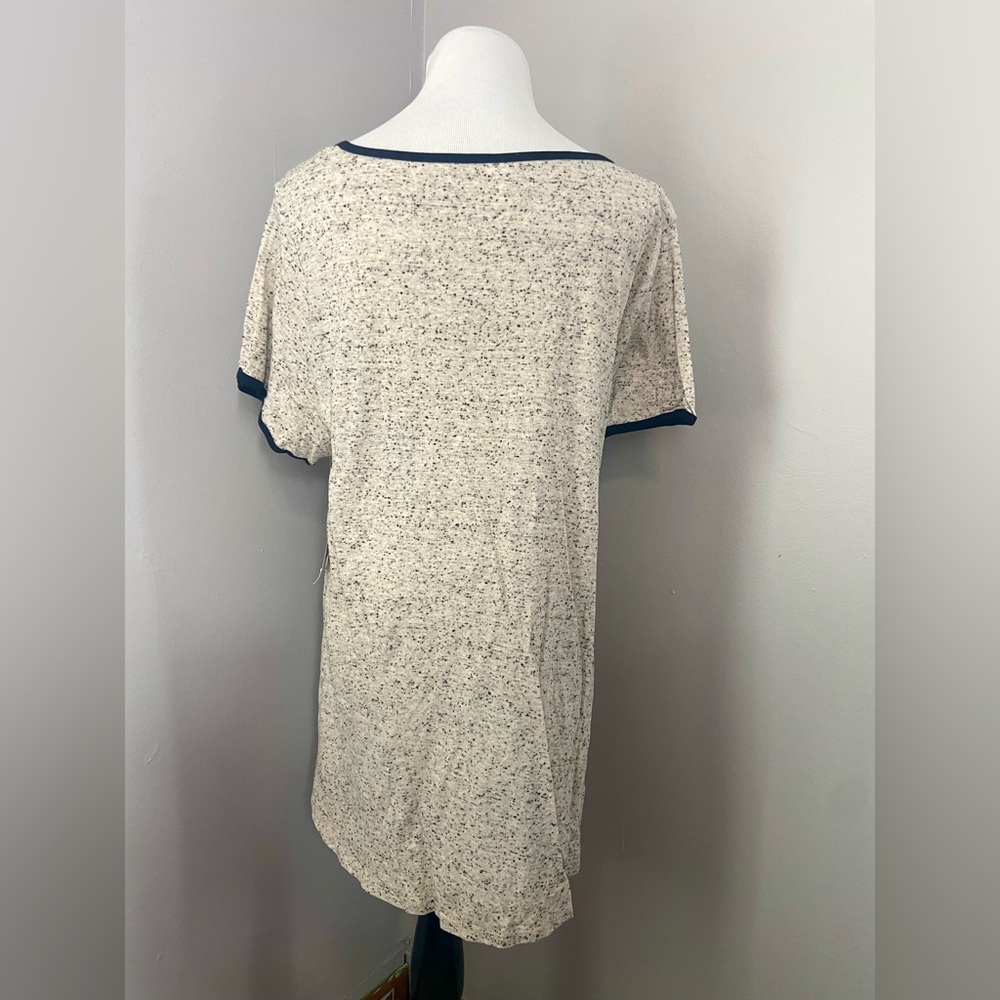 LuLaRoe Classic T Shirt NWT Black and White Short Sleeve - Picture 5 of 7
